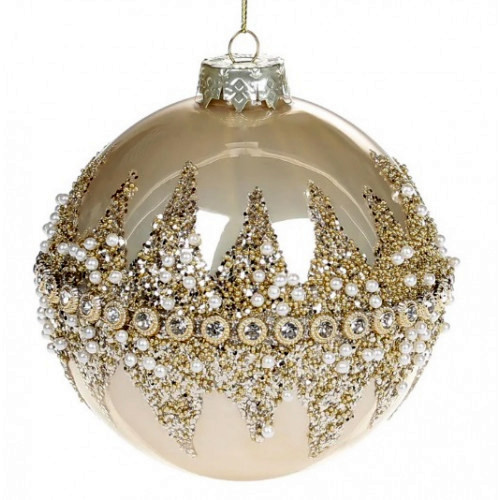 Елочные игрушки и гирлянды