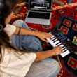 MIDI-klaviatura Akai MPKMINI4B