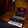 MIDI-klaviatura Akai MPKMINI4B