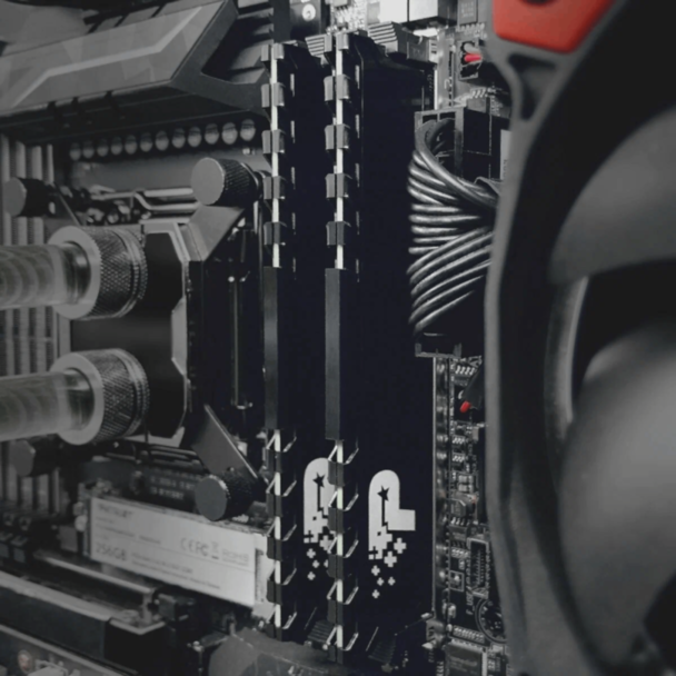 Patriot SL Premium DDR4 16GB 3200MHz UDIMM with HS PSP416G32002H1