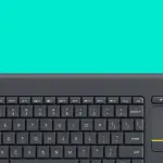 Logitech K400 Plus Wireless Touch Keyboard Black-thumb-4