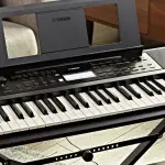 YAMAHA PSR-E383-thumb-2