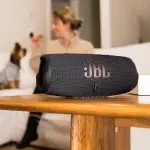 JBL CHARGE 5 Black-thumb-3